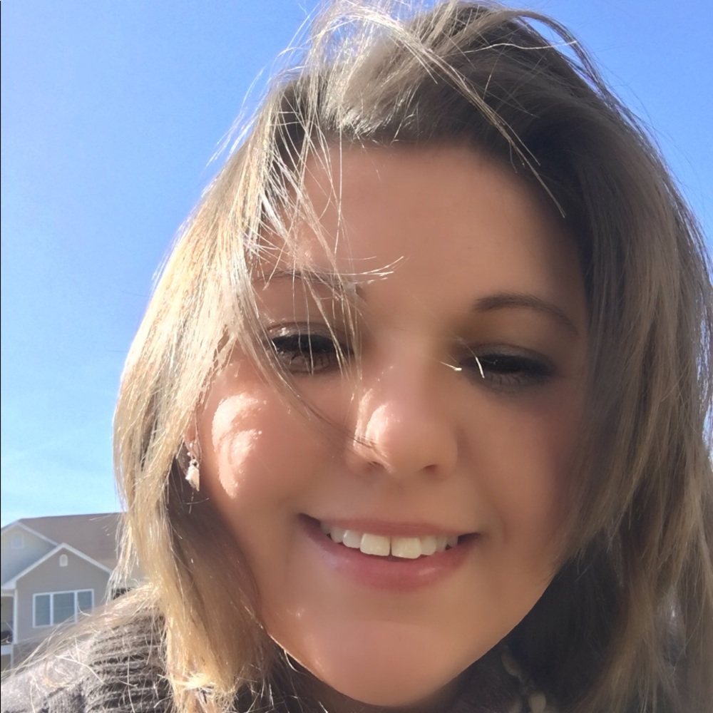 Meet your Posher, Nikki